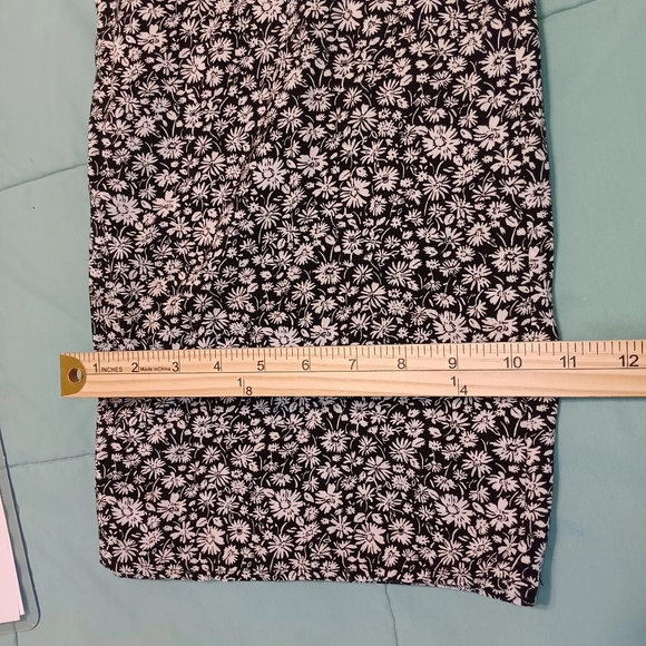 American Eagle Women Halter Tie Black&White Jumpsuit Size Small Frayed Hem - Picture 12 of 15